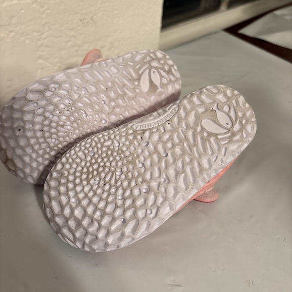 Pink Toddler Pink Shoes Water  Size 6 - Picture 5 of 7